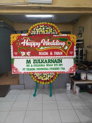 Papan Bunga di Cacaban Magelang Tengah